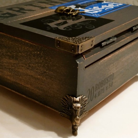 Suenos de Saundra Upcycled Rare Grind Diesel Cedar Cigar Box, ARTFUL STORAGE - Picture 12 of 15